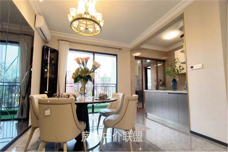 南湖盛元名府5室3厅2卫128万118m2出售