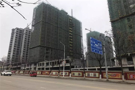 龙都君临公寓2室2厅1卫58万87m2出售